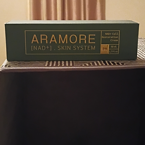 Aramore NAD+ Night Cream 1.7 oz Anti Aging Moisturizer NEW $110 Retail - Picture 3 of 4